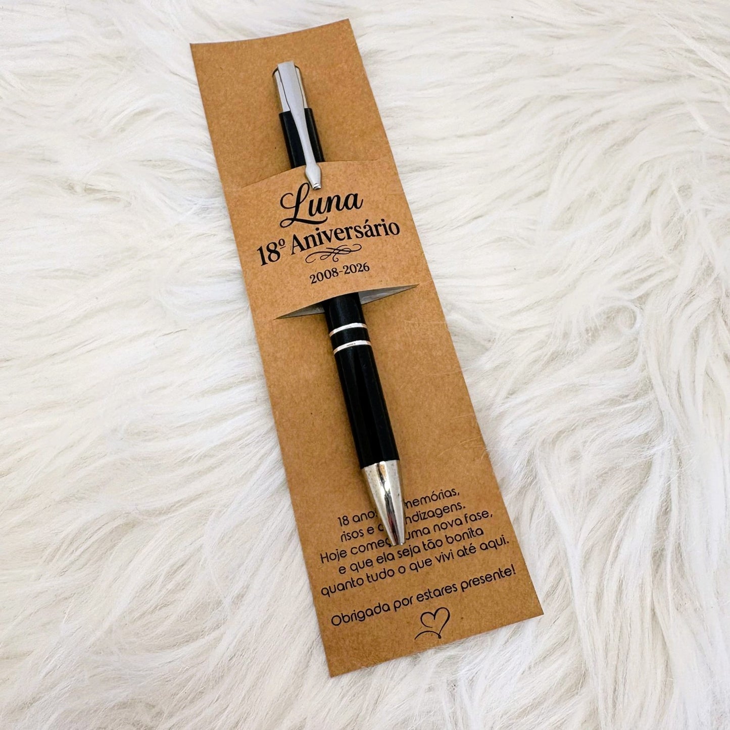 Lembrança de Aniversário com caneta em Alumínio Personalizada e suporte em Kraft (10 Unidades)
