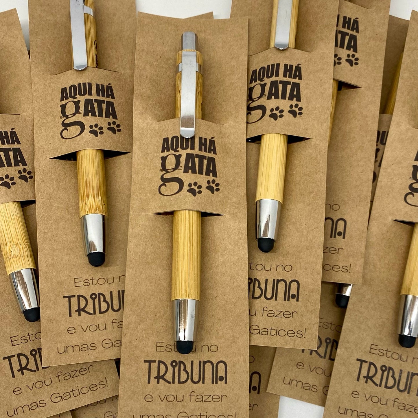 Lembrança de Evento com caneta Personalizada e suporte em Kraft (10 Unidades)